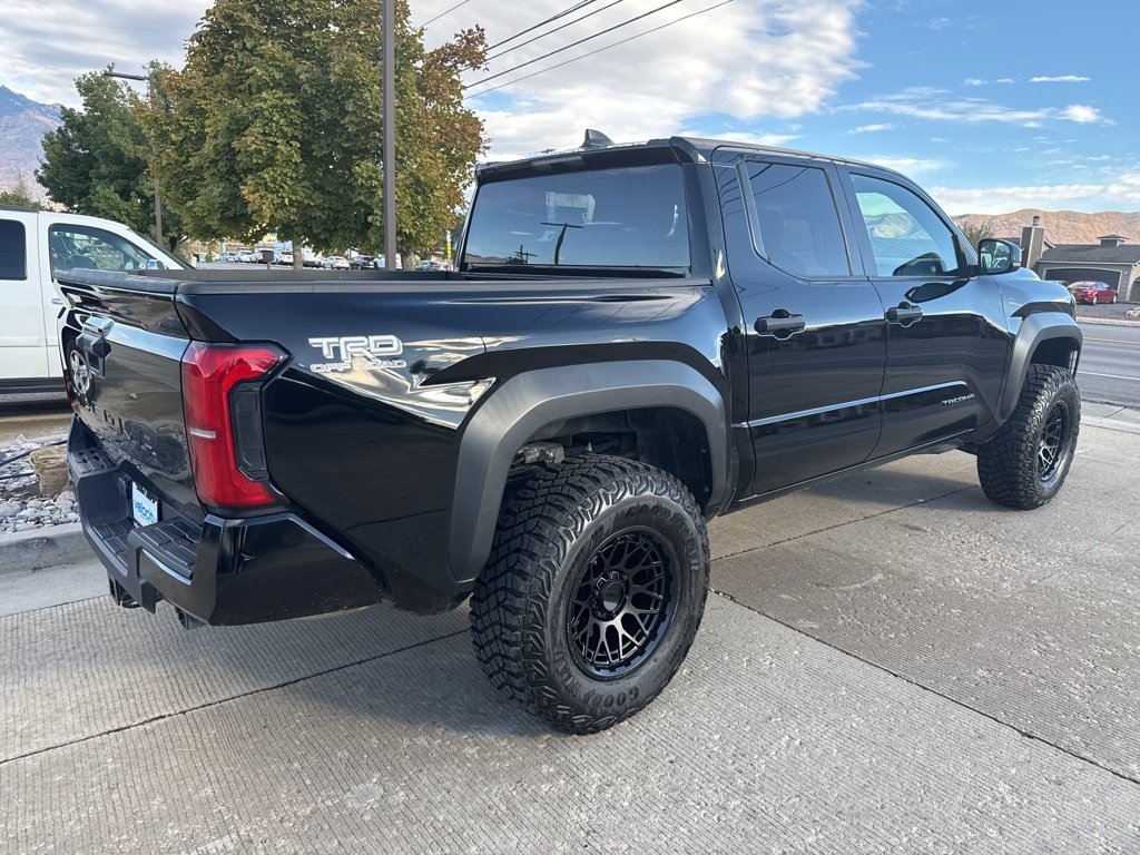 2024 Toyota Tacoma SR5 photo 3