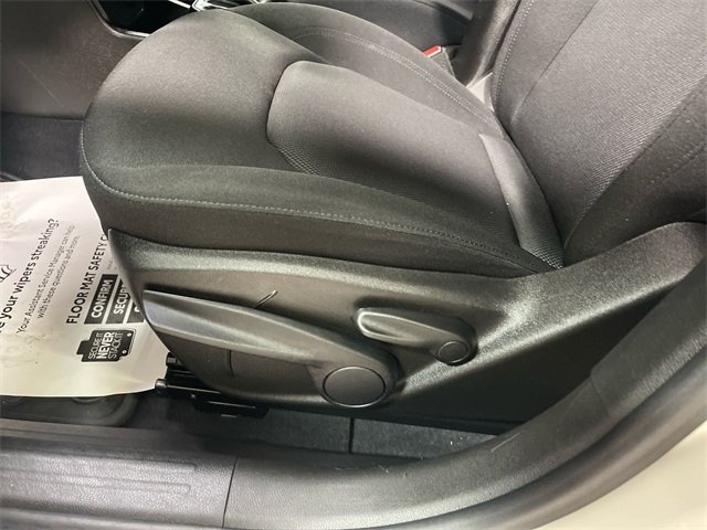 2023 Jeep Renegade Latitude photo 9
