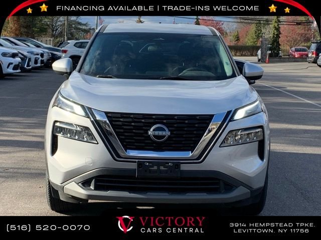 2023 Nissan Rogue SV photo 2