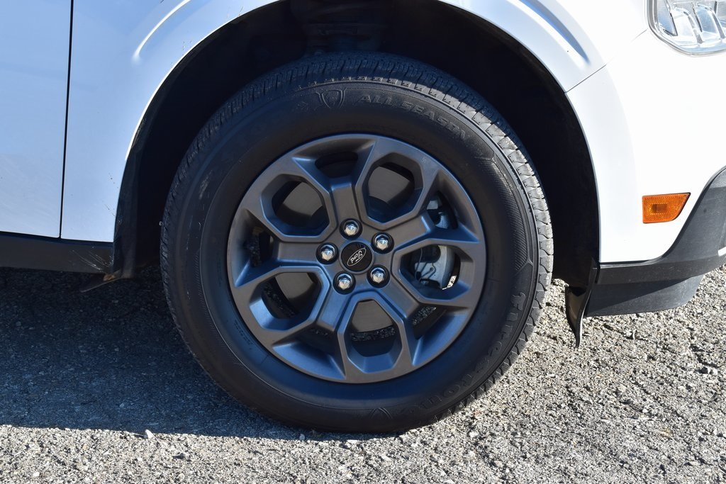 2024 Ford Maverick XLT photo 3