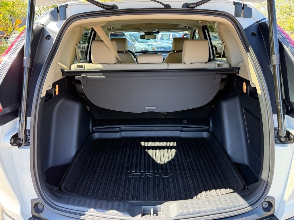 2020 Honda CR-V Touring photo 12