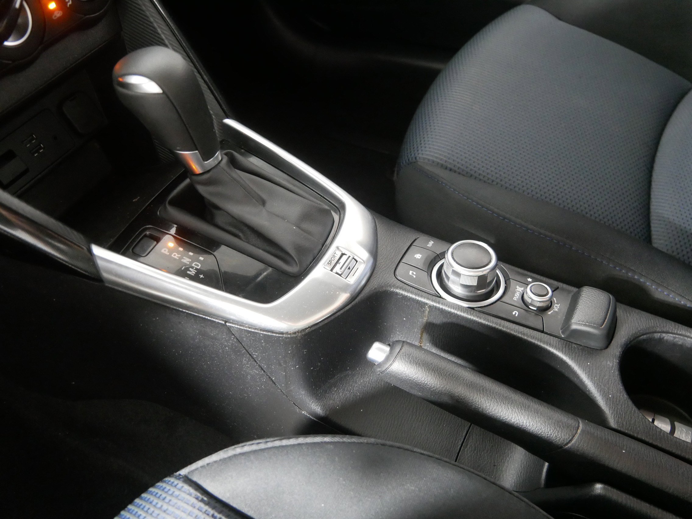 2016 Scion iA photo 22