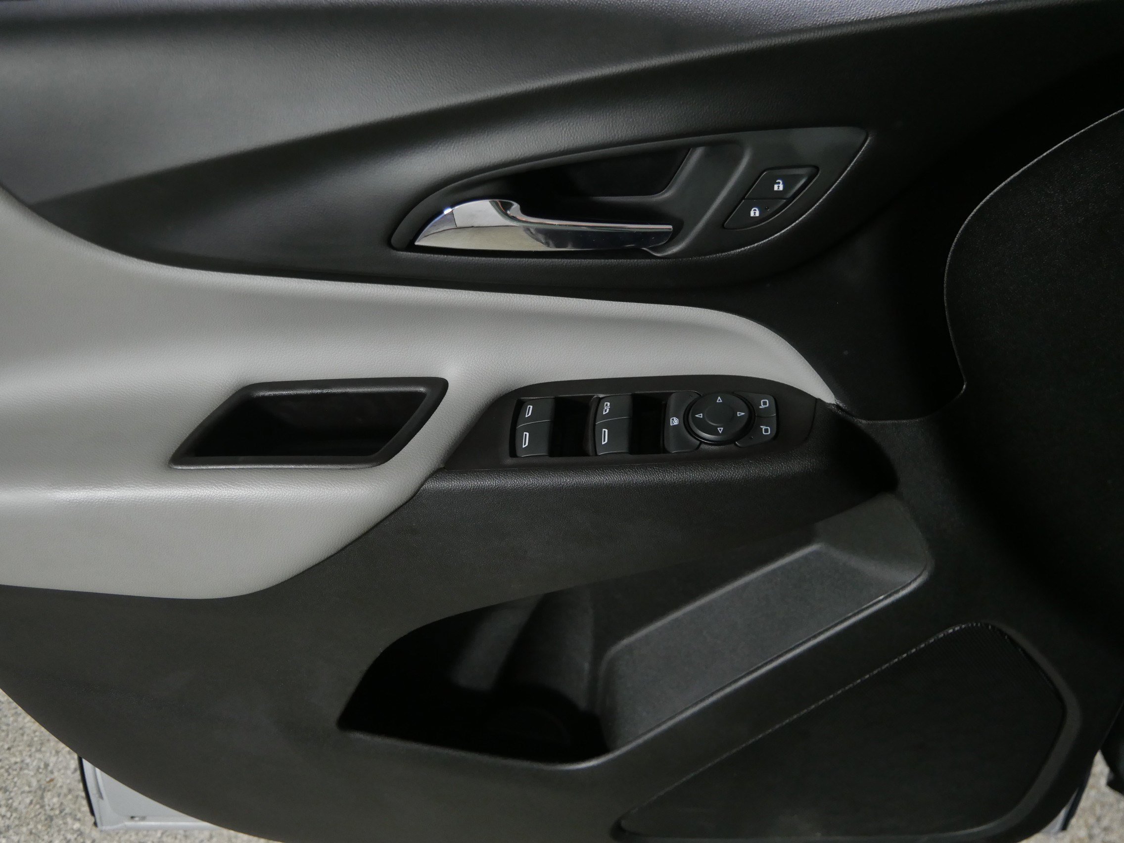 2022 Chevrolet Equinox LS photo 19
