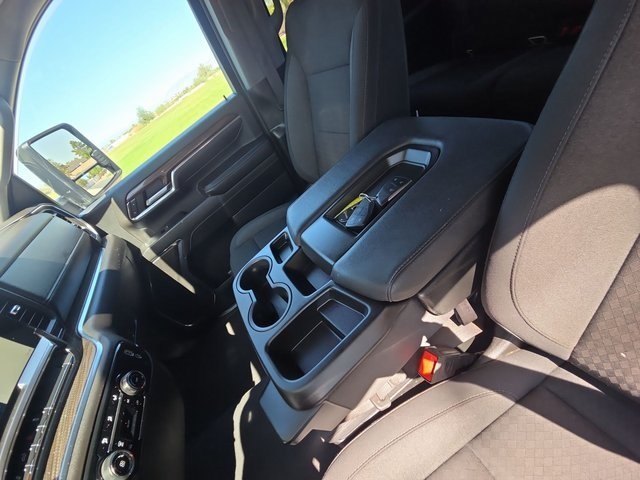 2024 Chevrolet Silverado 2500HD LT photo 13