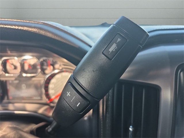 2015 Gmc Sierra 1500 SLE photo 2