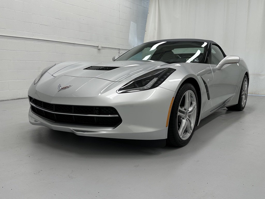 2016 Chevrolet Corvette 2LT photo 11