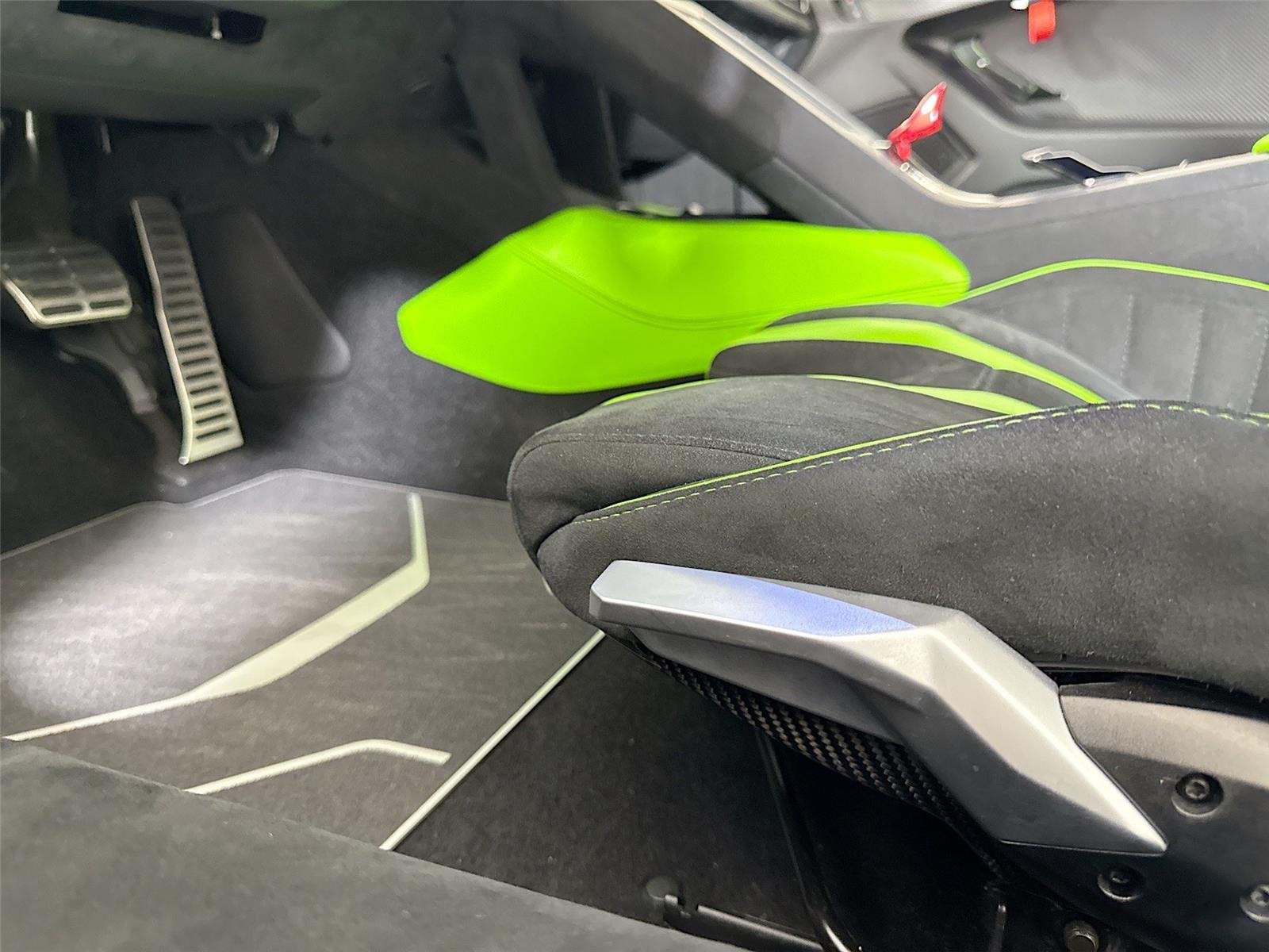 2023 Lamborghini Huracan STO photo 26