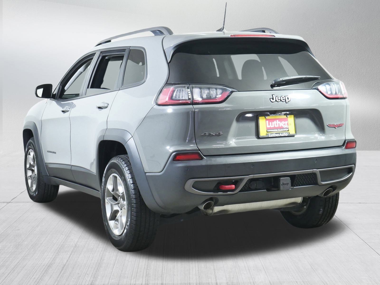2019 Jeep Cherokee Trailhawk photo 3
