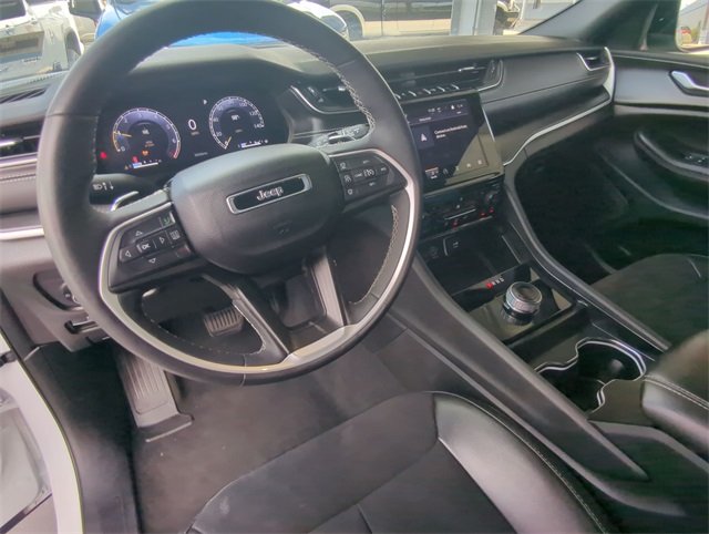 2024 Jeep Grand Cherokee Altitude photo 4