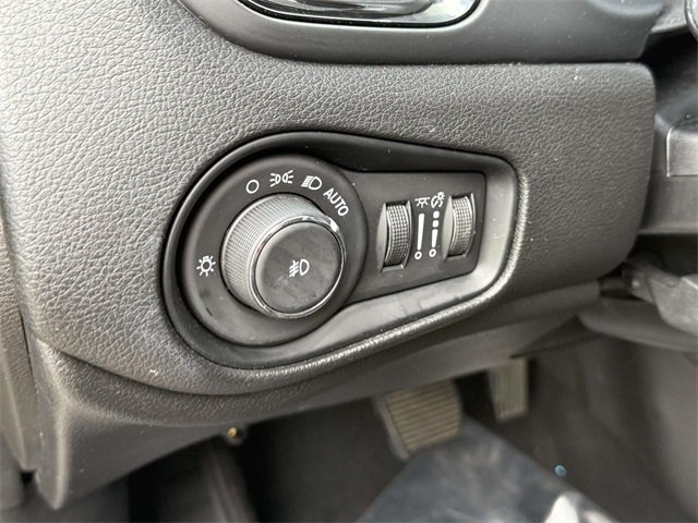 2017 Jeep Renegade Latitude North Edition photo 27