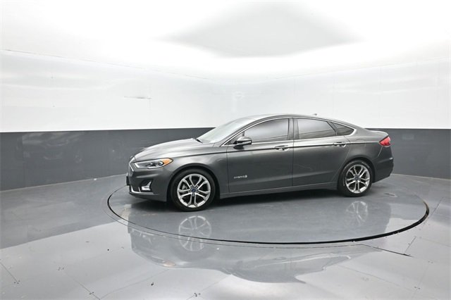 2019 Ford Fusion Hybrid Titanium photo 4