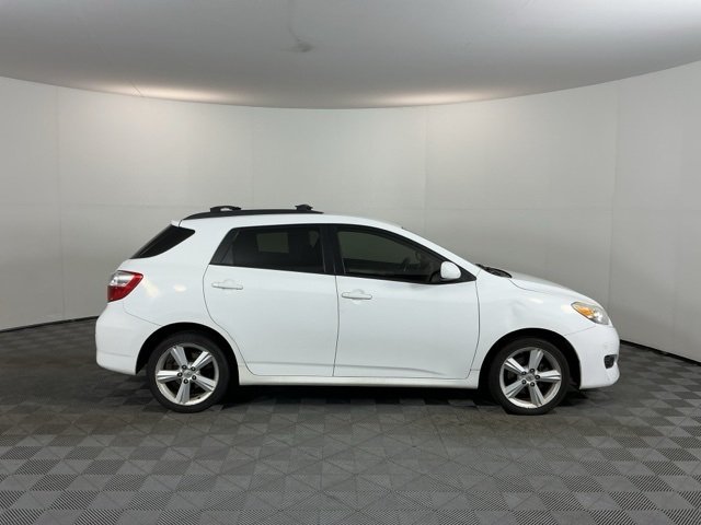 2010 Toyota Corolla Matrix L 4WD photo 4