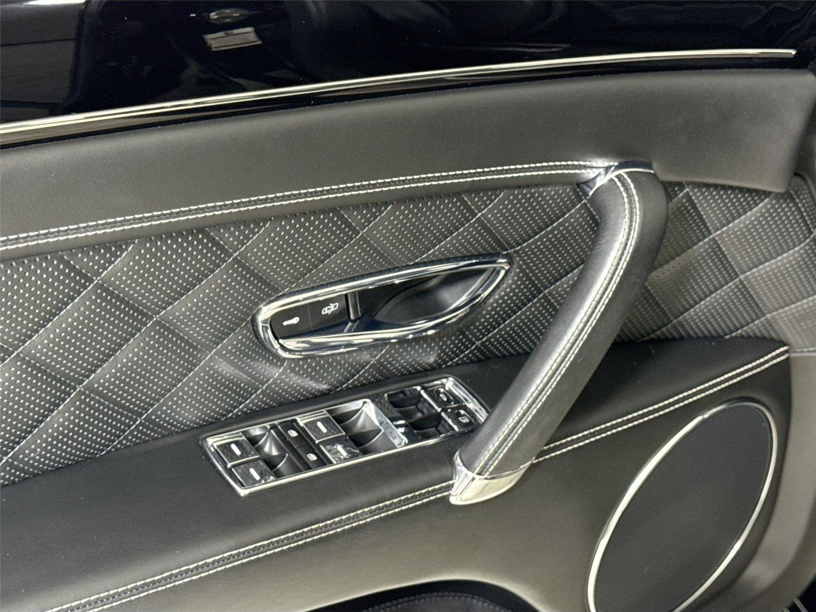 2018 Bentley Flying Spur W12 photo 11