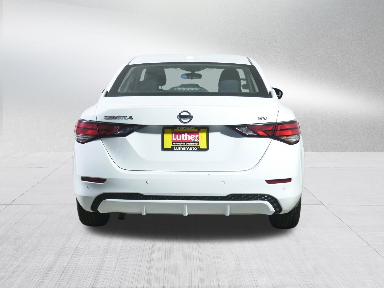 2022 Nissan Sentra SV photo 6