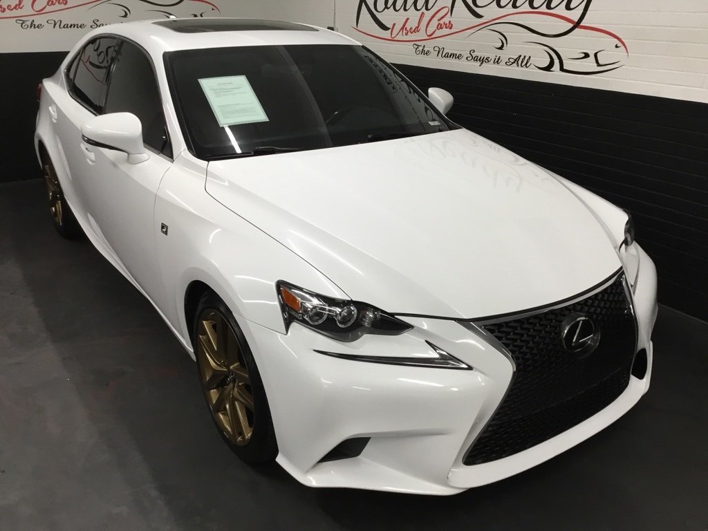 2016 Lexus IS 300 photo 2