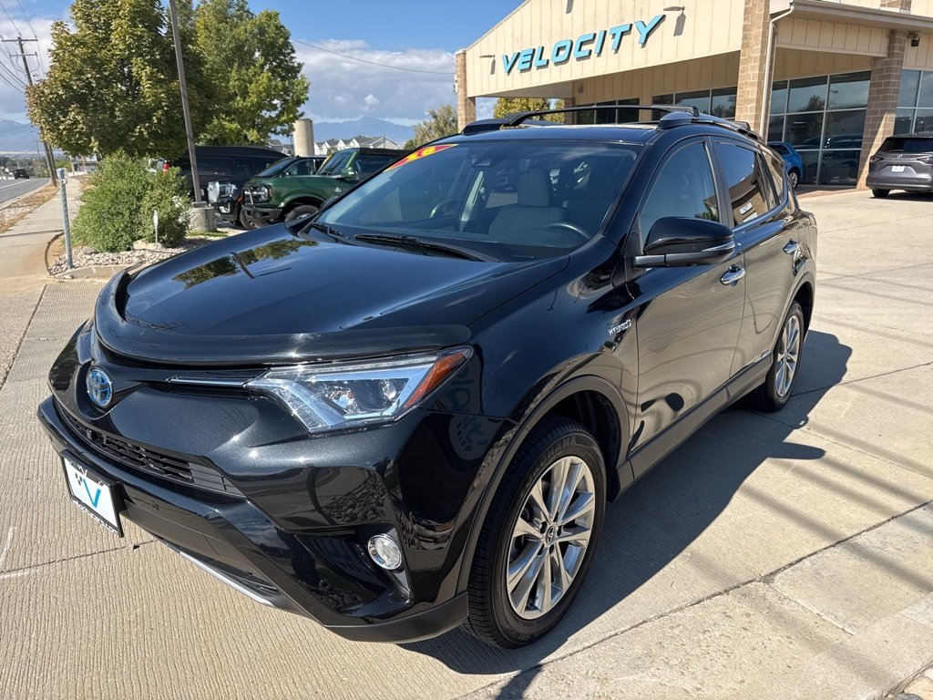 2018 Toyota RAV4 Hybrid Limited photo 3