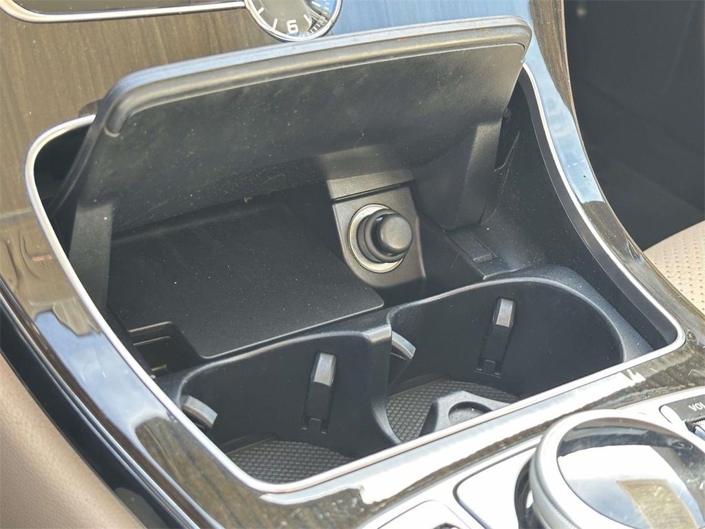 2019 Mercedes Benz C 300 photo 22
