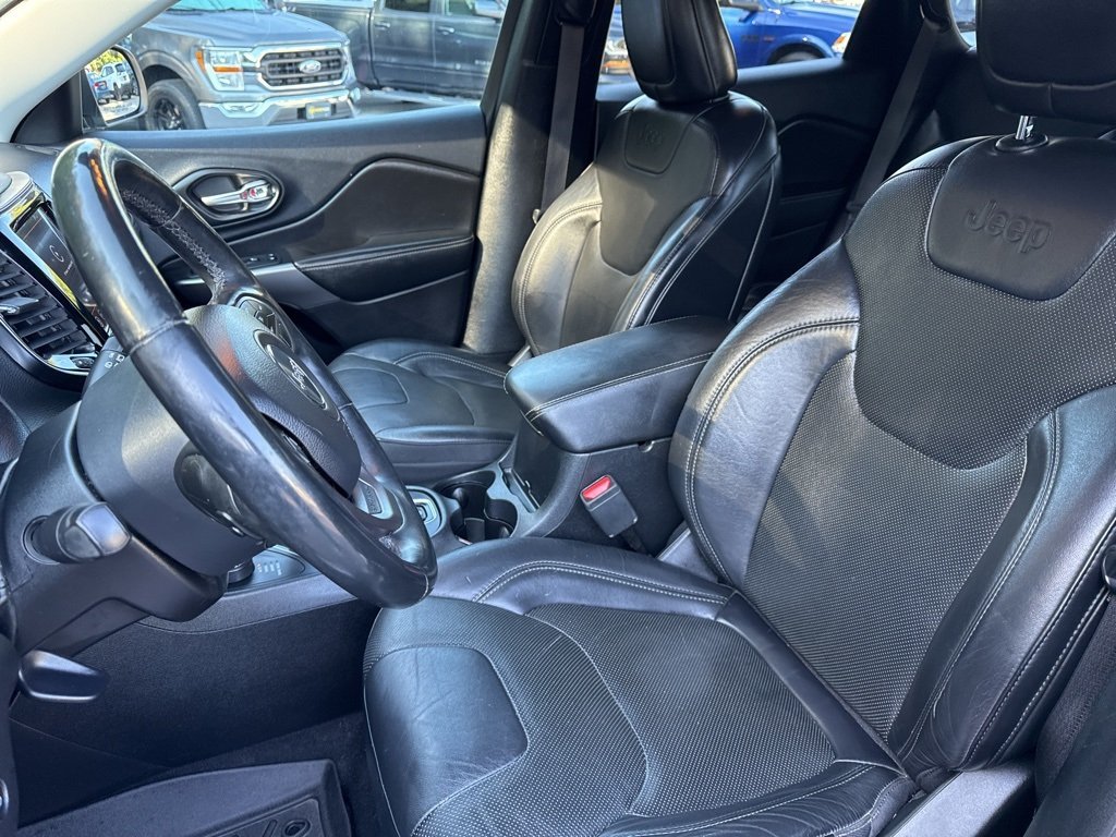 2019 Jeep Cherokee Limited photo 12
