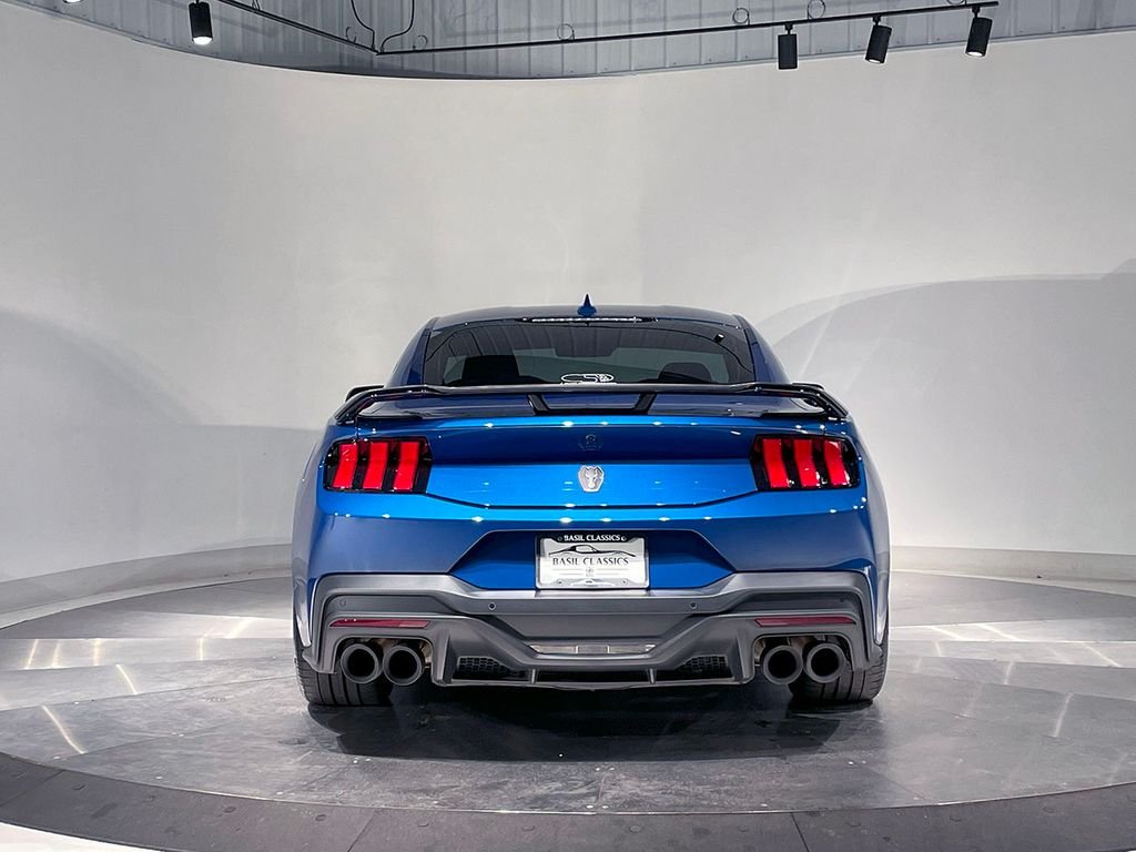 2024 Ford Mustang Dark Horse photo 7