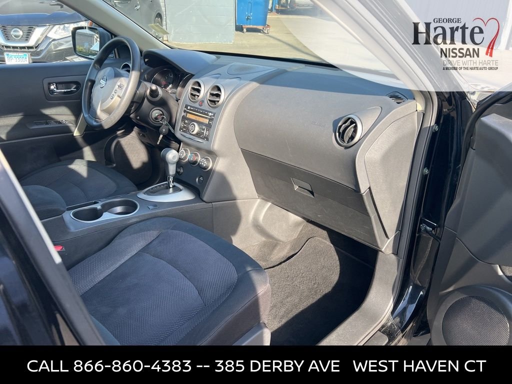 2013 Nissan Rogue S photo 21