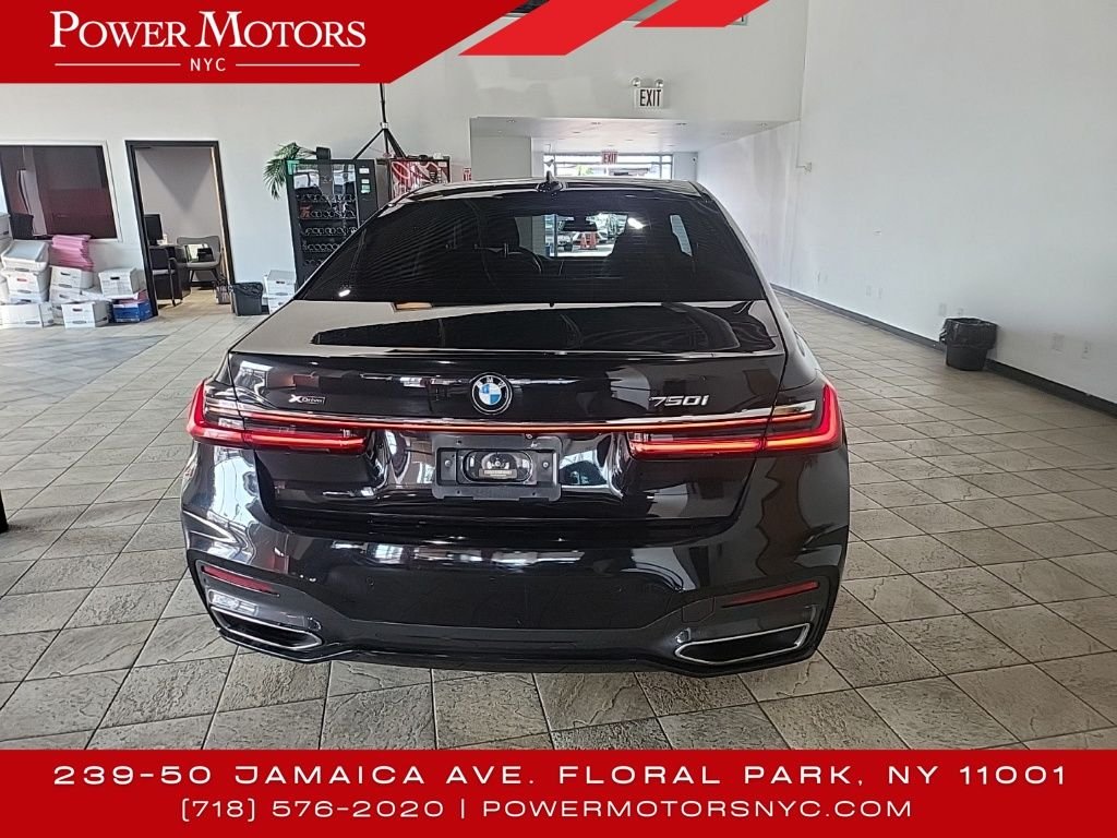 2020 Bmw 750i xDrive Sedan photo 3