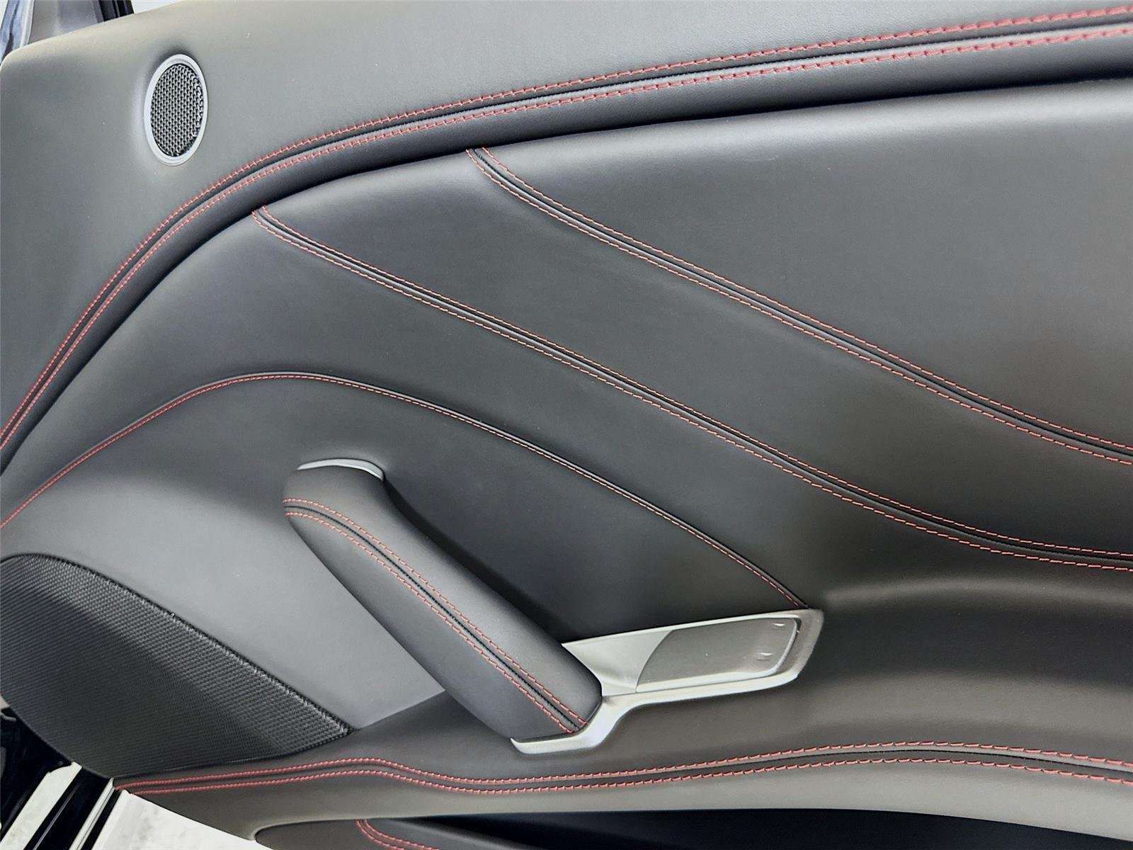 2018 Ferrari California T photo 28