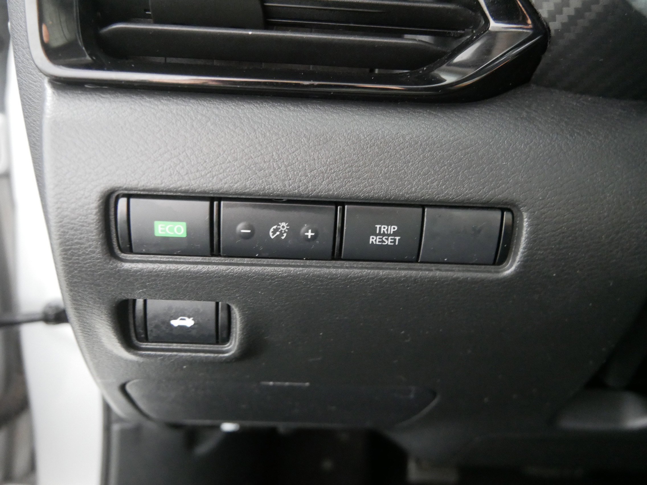 2023 Nissan Sentra SV photo 25