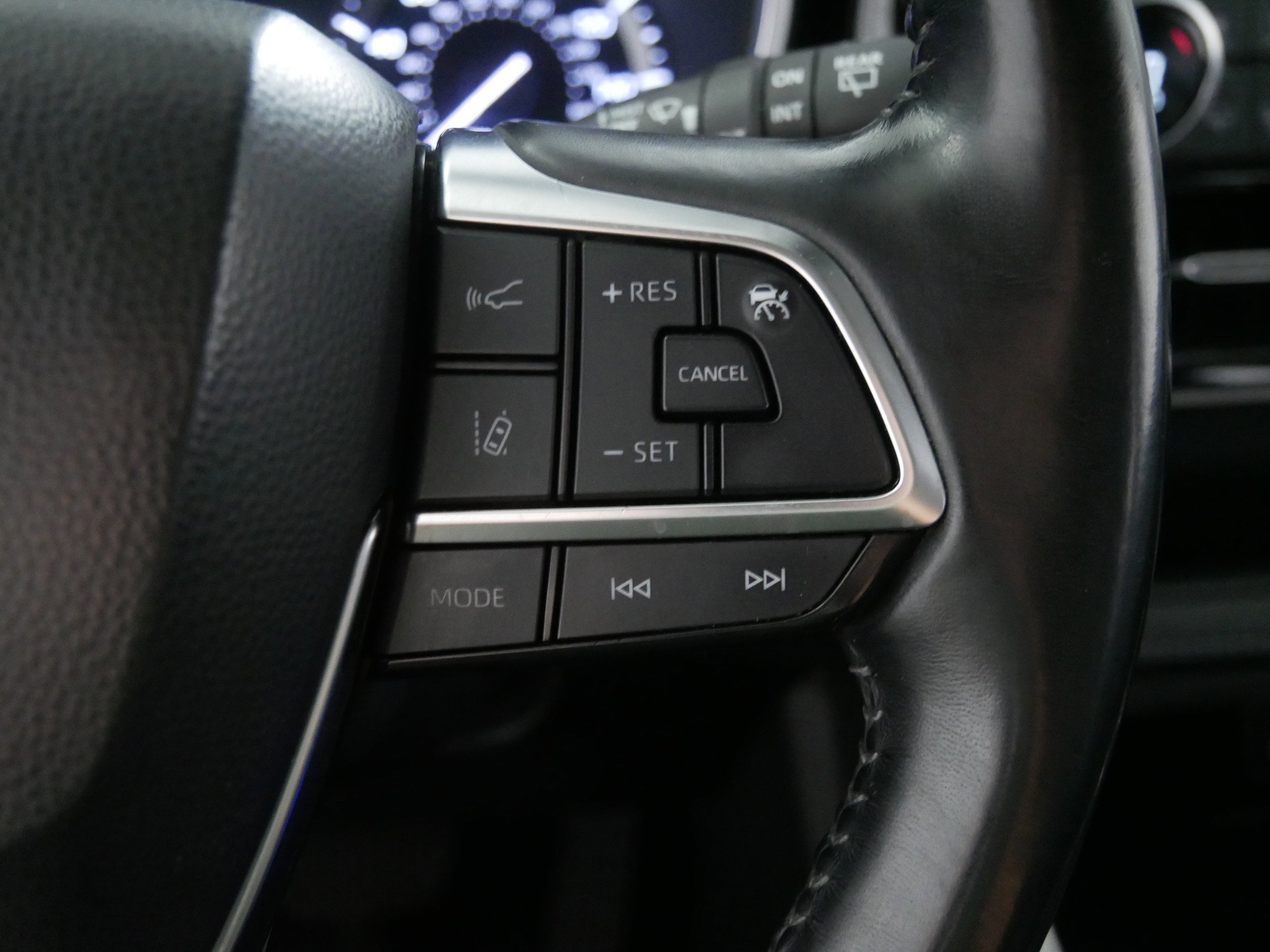 2021 Toyota Highlander XLE photo 27
