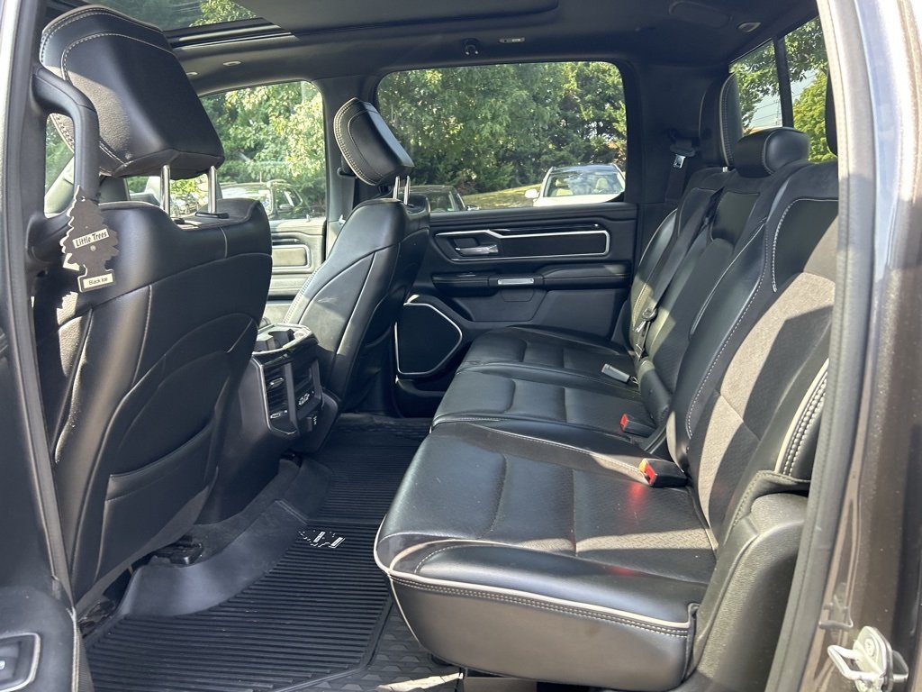 2019 Ram 1500 Laramie photo 11