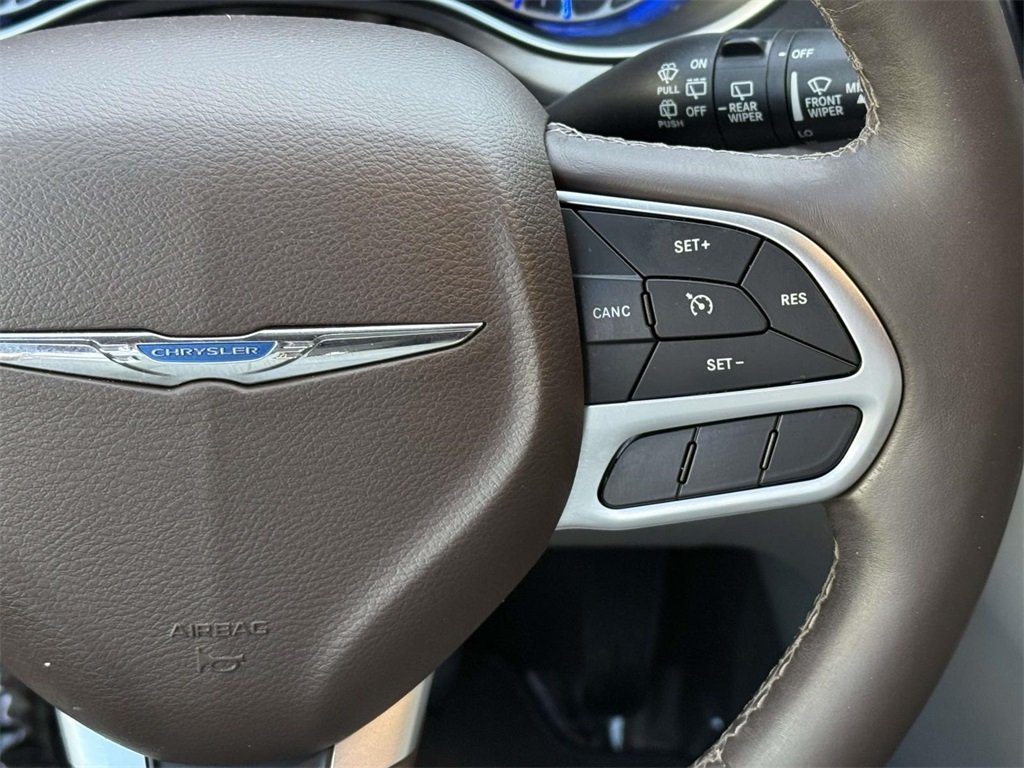 2017 Chrysler Pacifica Touring Plus photo 20