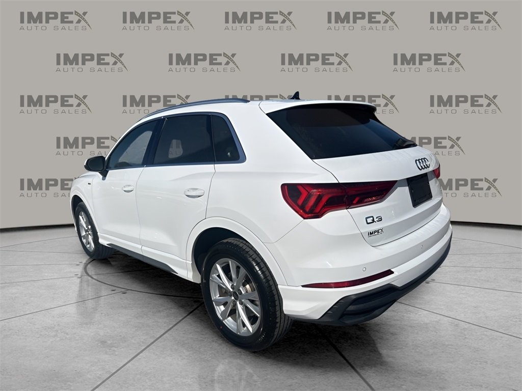 2023 Audi Q3 S line Premium photo 3