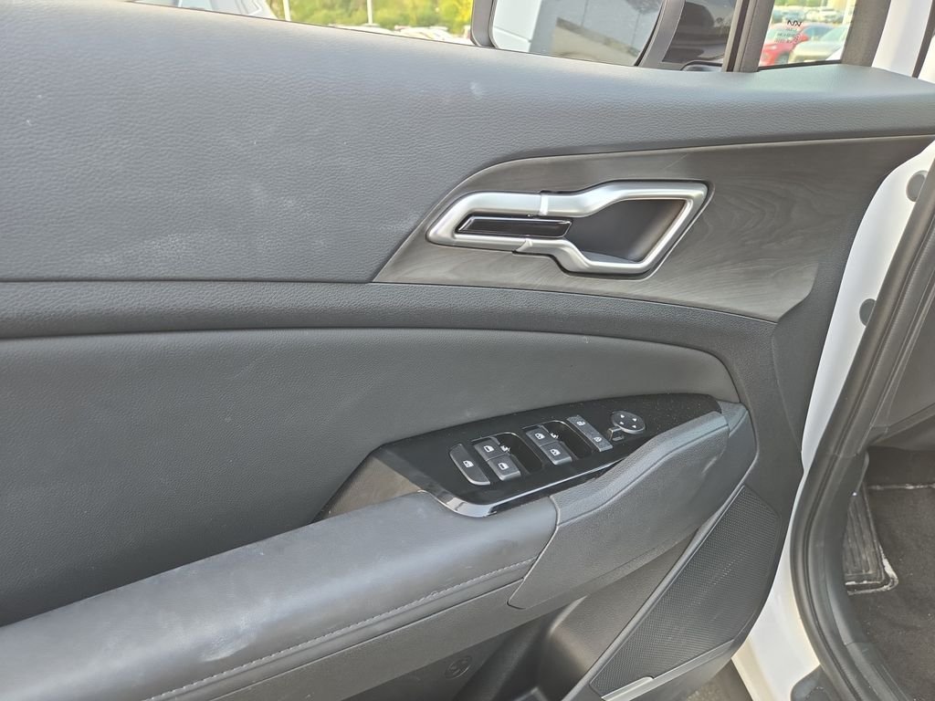 2024 Kia Sportage X-Line photo 10