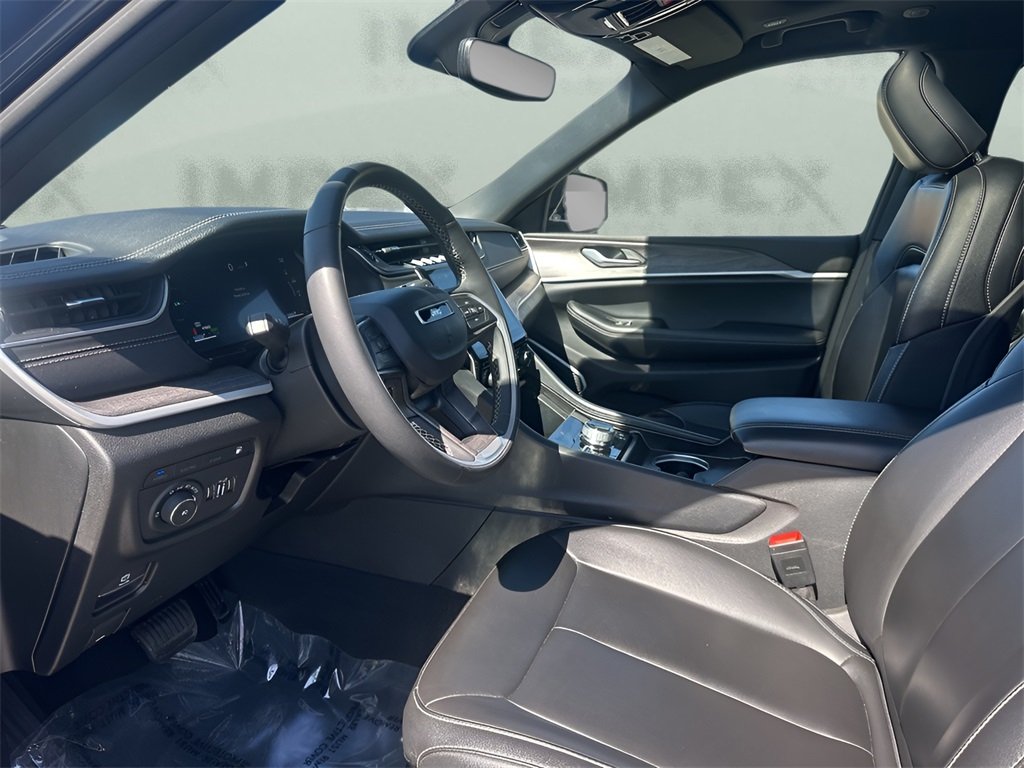 2024 Jeep Cherokee Limited 4xe photo 7