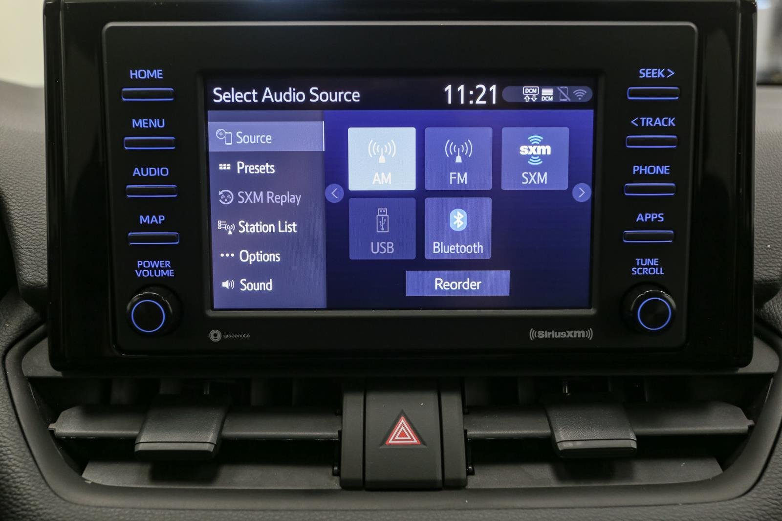 2022 Toyota RAV4 XLE photo 20