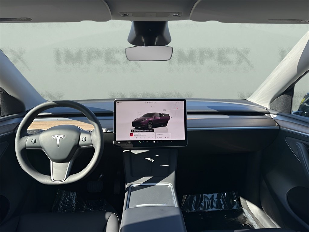 2024 Tesla Model Y Long Range photo 12