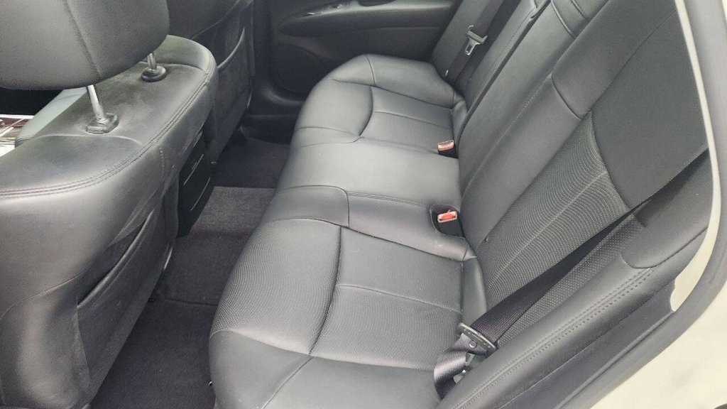 2019 Infiniti Q70 photo 5