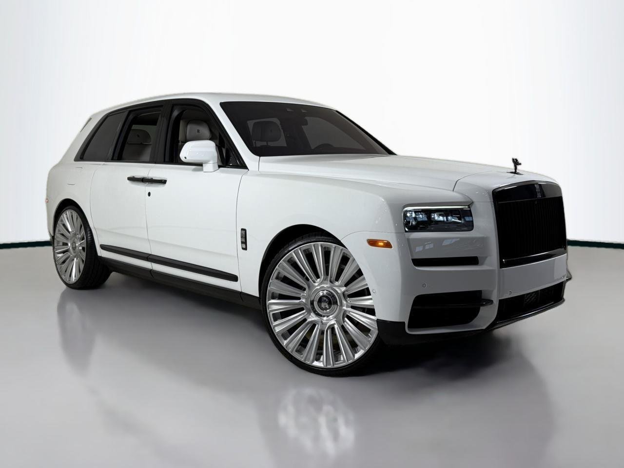 2021 Rolls Royce Cullinan RR31 photo 35