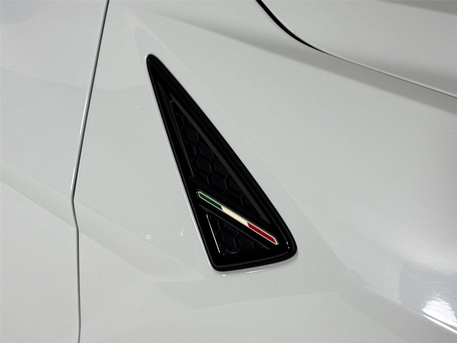2021 Lamborghini Urus photo 33
