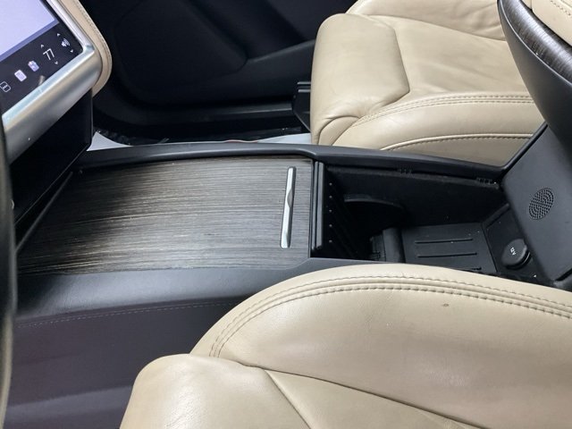 2016 Tesla Model X 90D photo 18