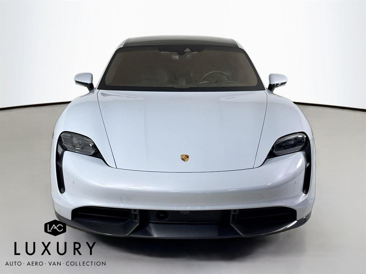 2021 Porsche Taycan Turbo S photo 9