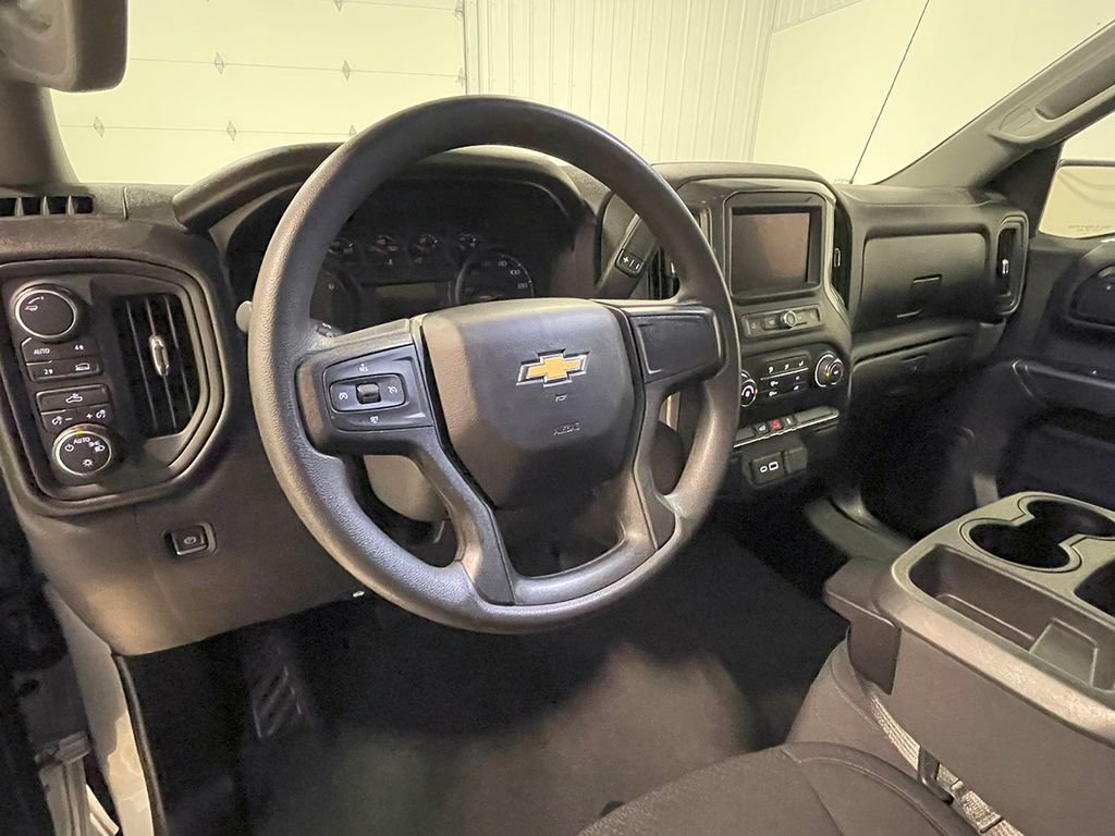 2021 Chevrolet Silverado 1500 Custom photo 16