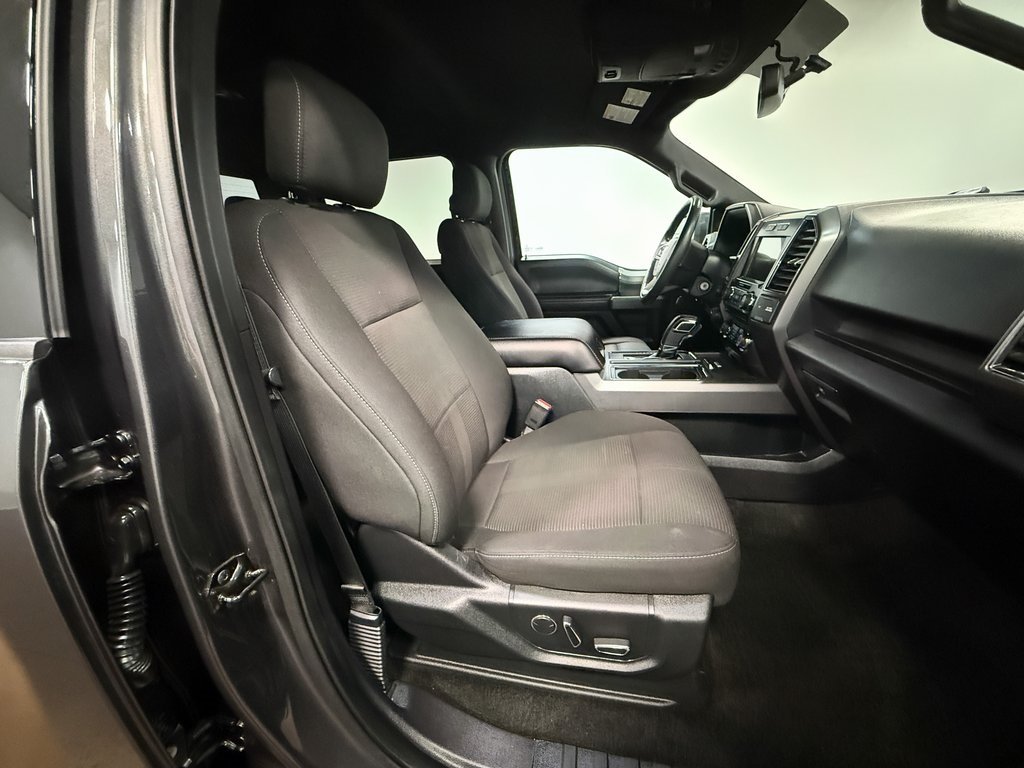 2017 Ford F-150 XLT photo 10