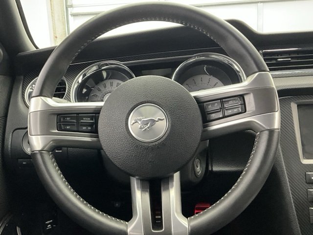 2012 Ford Mustang GT Premium photo 7