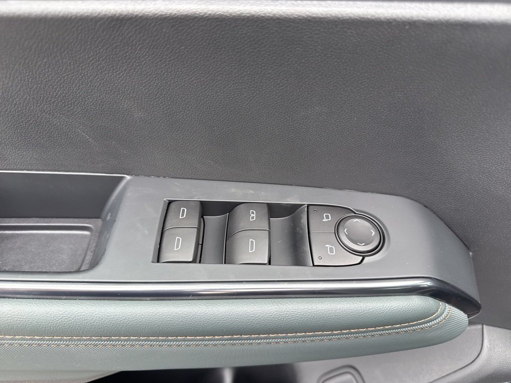 2025 Gmc Acadia AT4 photo 24