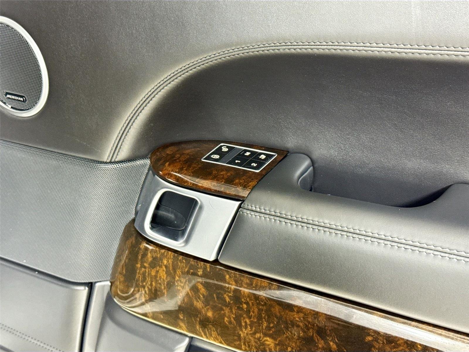 2015 Land Rover Range Rover Autobiography photo 23
