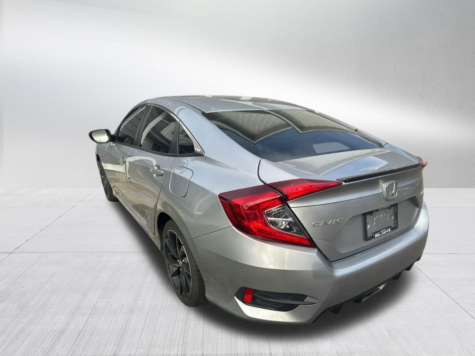 2019 Honda Civic Sport photo 2