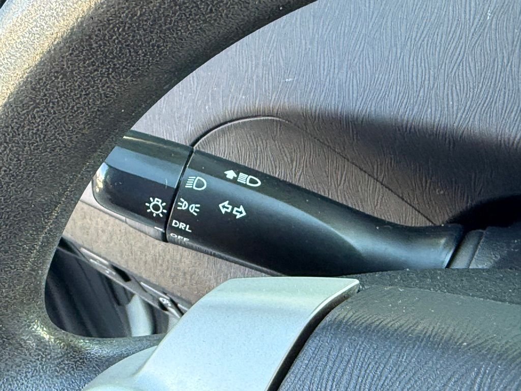 2012 Toyota Prius Five photo 22