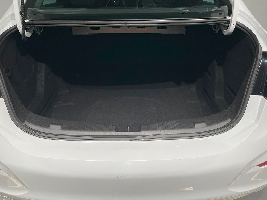 2018 Chevrolet Cruze LT photo 4