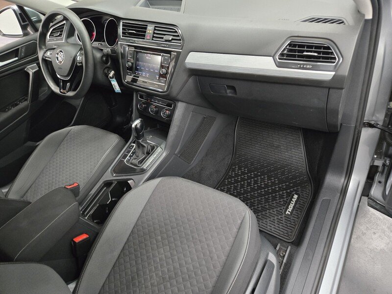 2021 Volkswagen Tiguan S photo 13