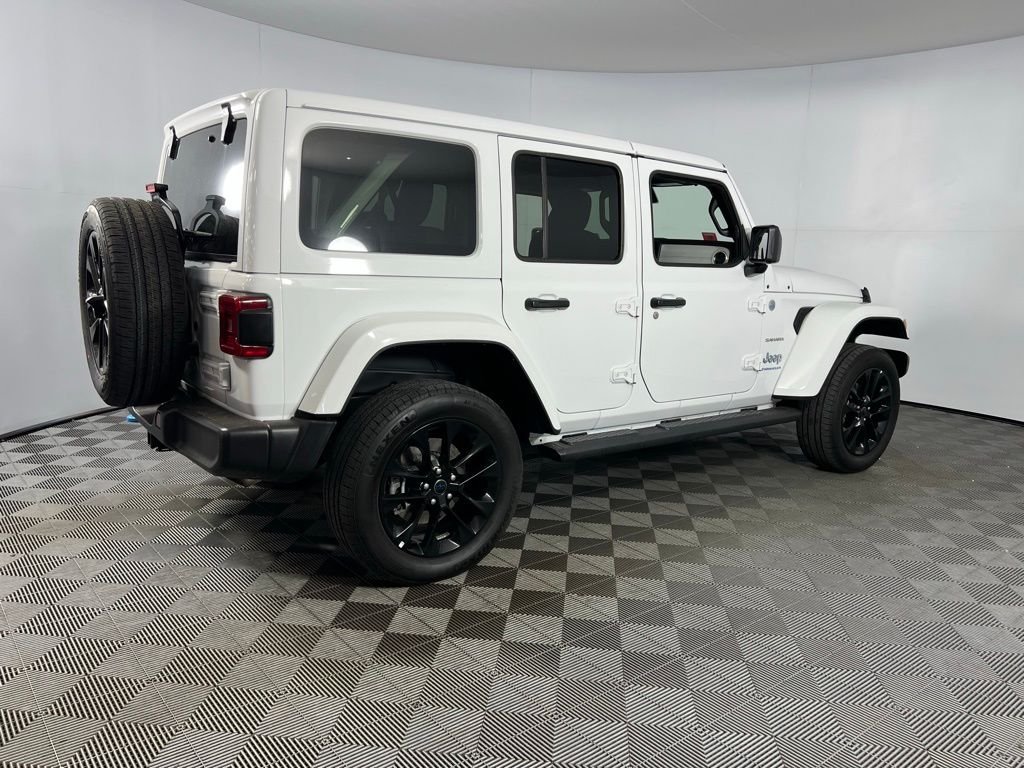 2024 Jeep Wrangler Sahara 4xe photo 4